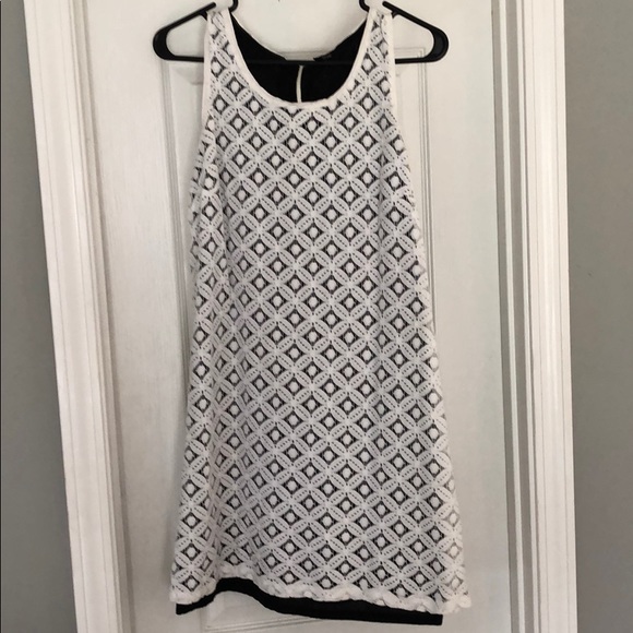 *SOLD* Black and white lace dress - Picture 3 of 5